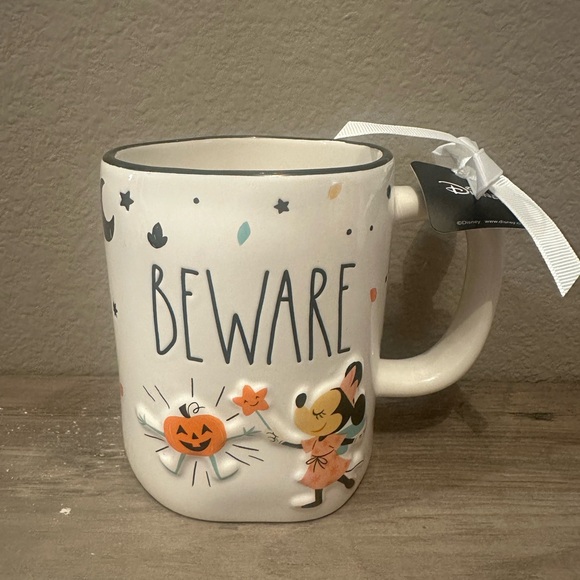 Rae Dunn/Disney Minnie Mouse Beware Mug - Picture 1 of 3